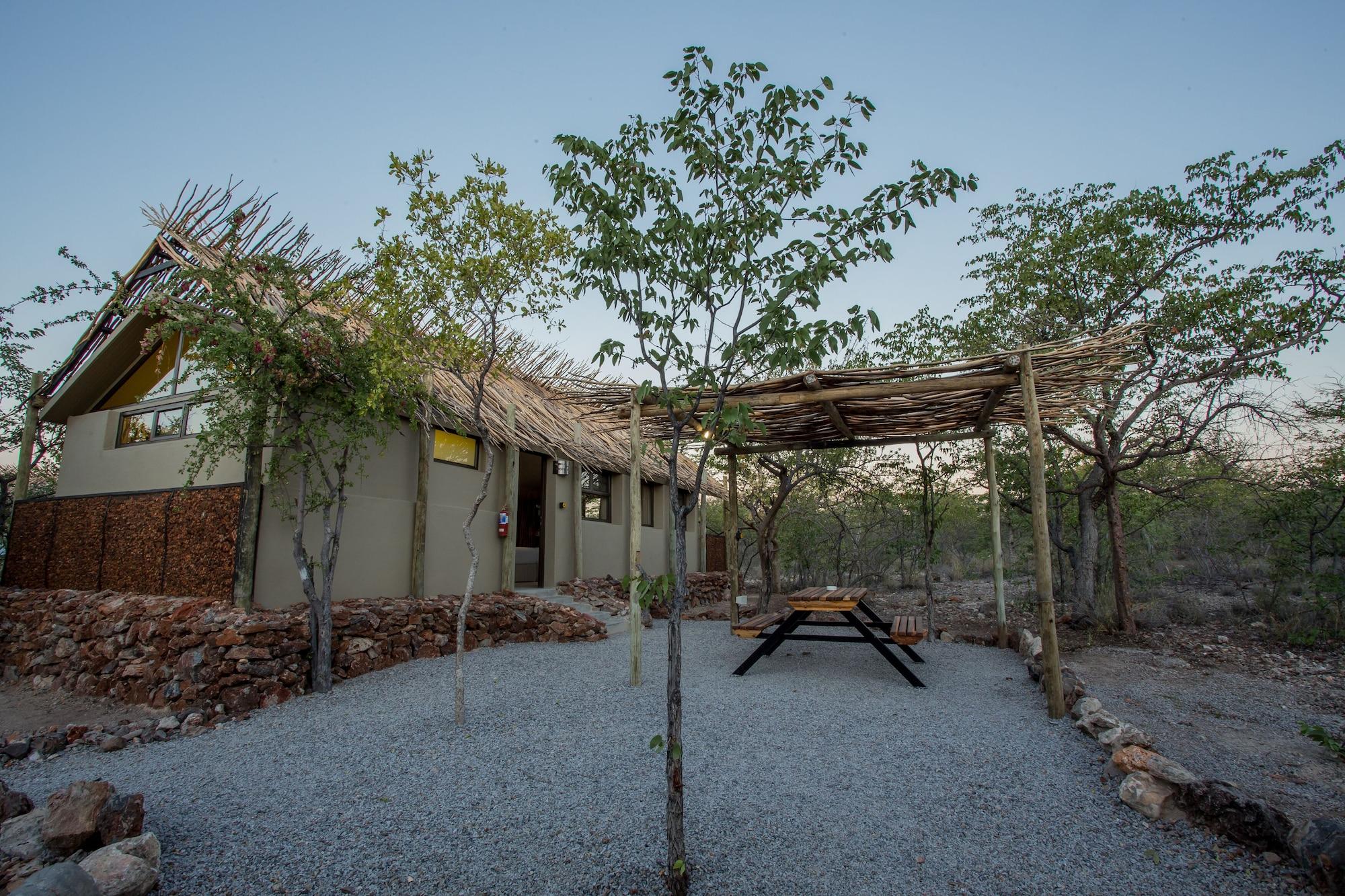 Etosha Village Окаукуехо Екстериор снимка