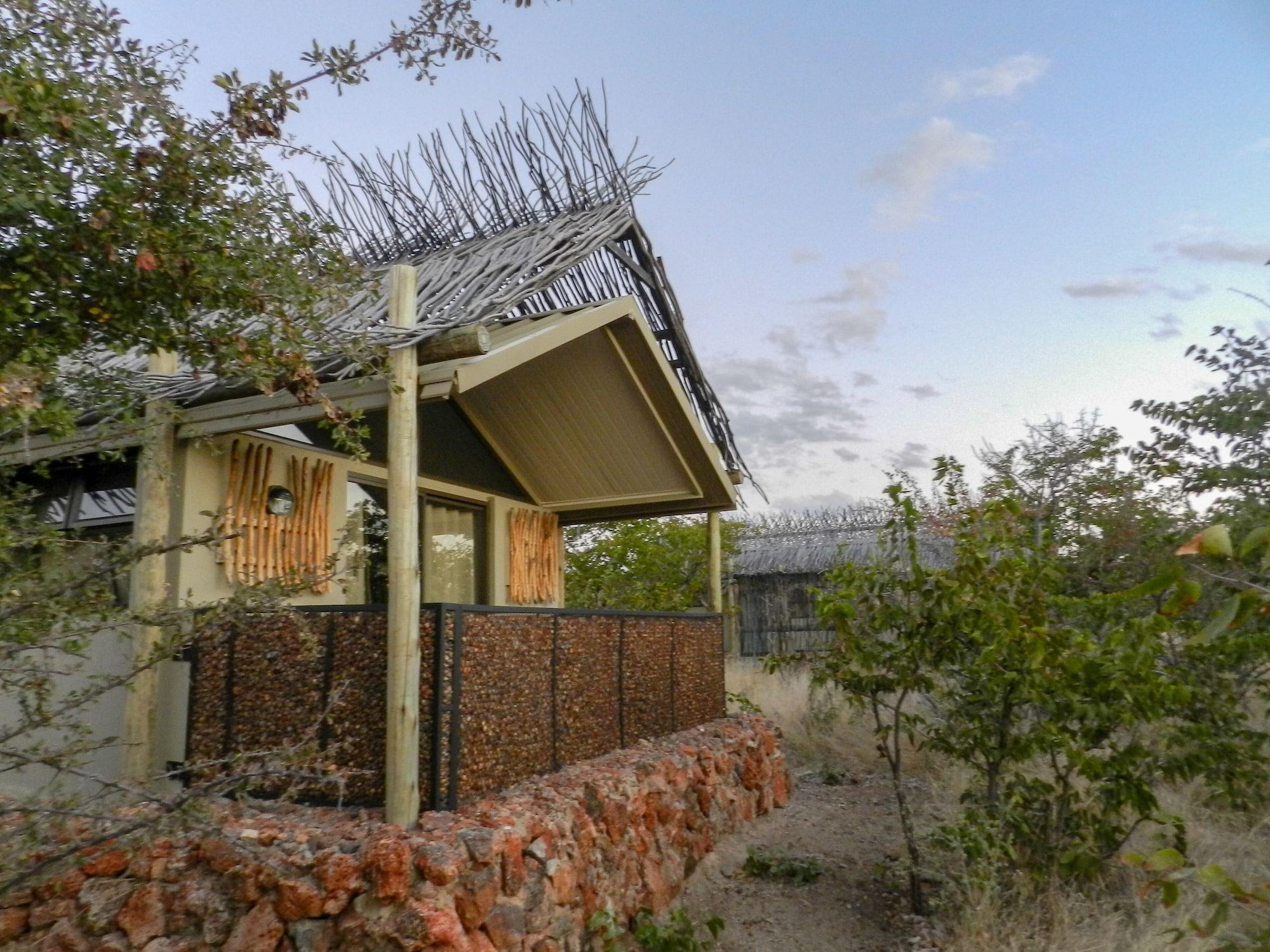 Etosha Village Окаукуехо Екстериор снимка