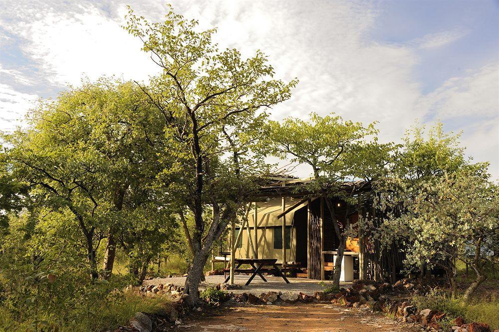 Etosha Village Окаукуехо Екстериор снимка