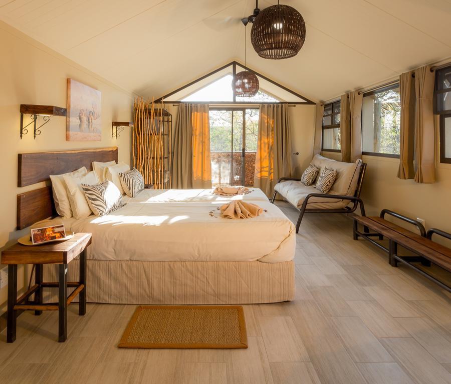 Etosha Village Окаукуехо Екстериор снимка